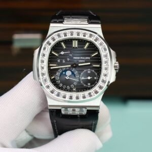 Patek Philippe Nautilus 5724G-001 Blue Dial Full Functions PPF Best Replica 40mm