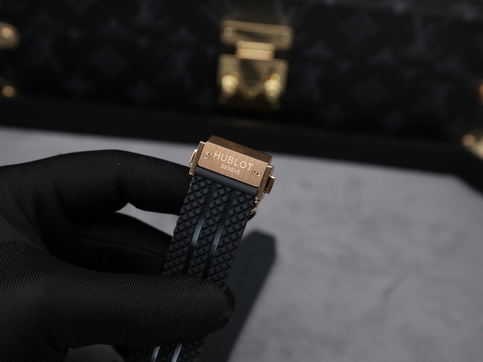 Hublot Big Bang Chronograph King Gold Black Dial Custom Moissanite Bezel Replica 41mm - 图片 9