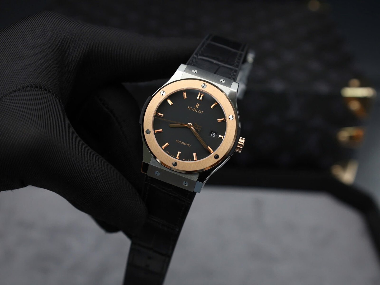 Hublot Classic Fusion Titanium King Gold Black Dial Best Replica 42mm - 图片 2