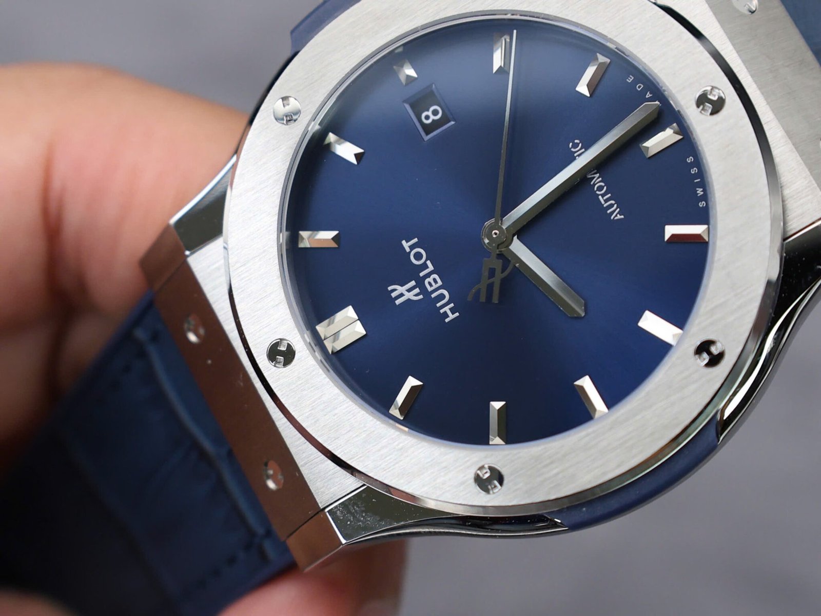 Hublot Classic Fusion Titanium Blue Dial Leather Strap 1:1 Replica 42mm - 图片 5