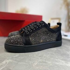 CHRISTIAN LOUBOUTIN LOW TOP SNEAKER - CL166