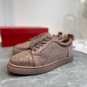 CHRISTIAN LOUBOUTIN LOW TOP SNEAKER - CL168