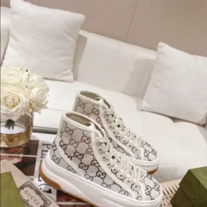 GUCCI HIGH TOP SNEAKER - GC224