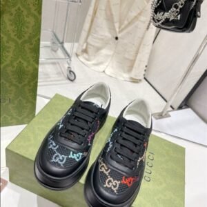 GUCCI MEN’S GG SNEAKER – GC136