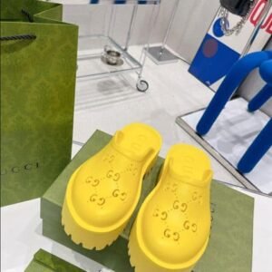 GUCCI WONMEN'S PLATFORM PERFORATED G SANDAL - SDG012