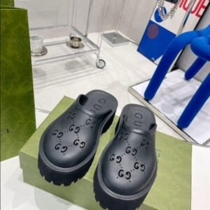 GUCCI WONMEN'S PLATFORM PERFORATED G SANDAL - SDG013