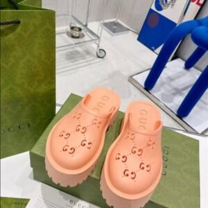GUCCI WONMEN'S PLATFORM PERFORATED G SANDAL - SDG018